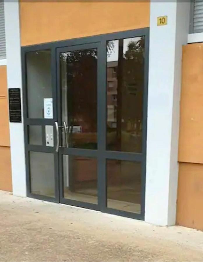 Votre Chambre Chez L'Habitant Dans La Capitale De La Normandie Ruan Exterior foto